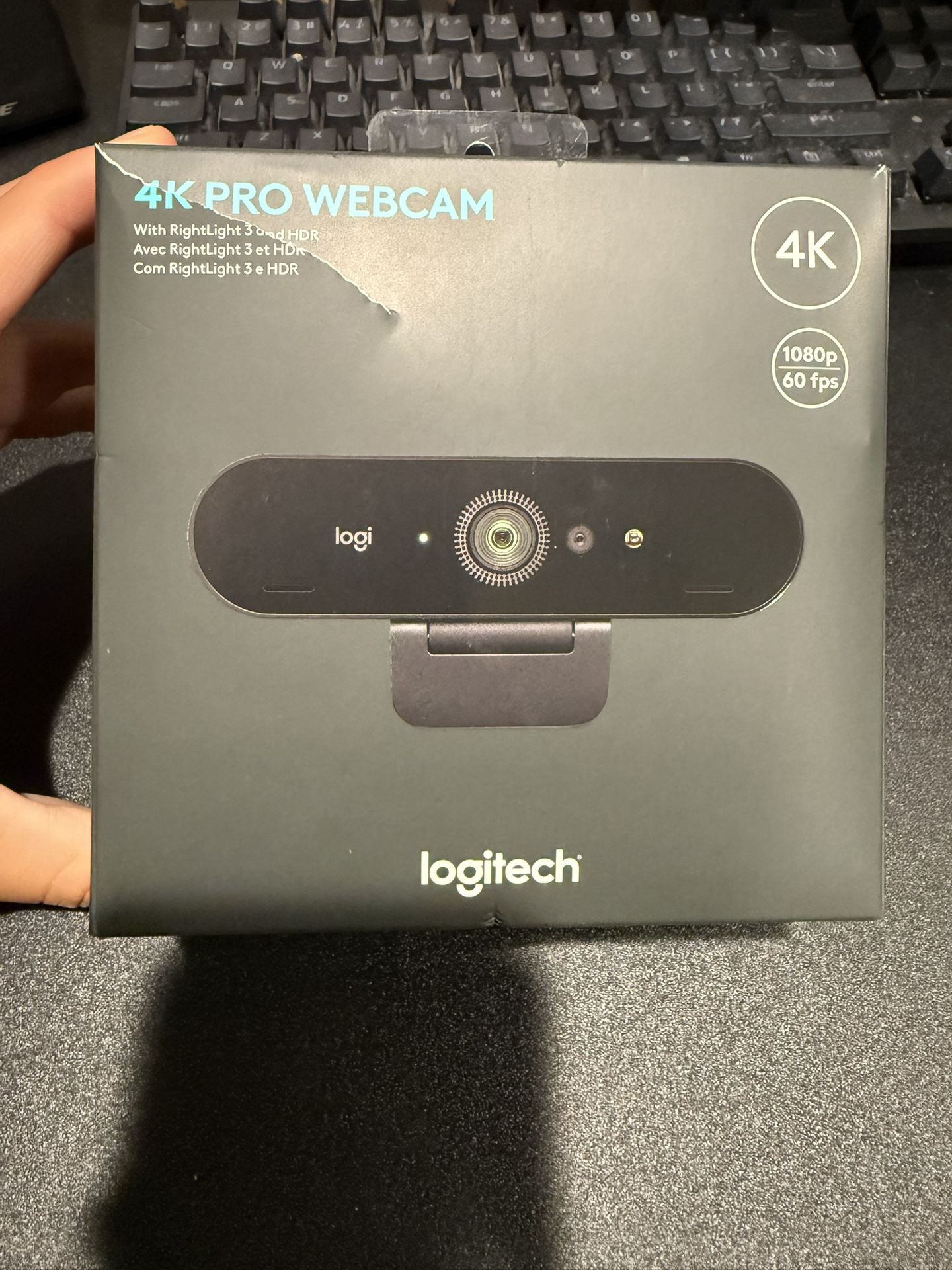 Logitech - 4K Pro 4096 x 2160 Webcam with Noise-Canceling Mic - Black