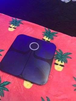 Black  smart scale