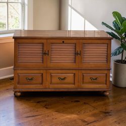 Solid Wood Blanket Storage Bench with Drawer