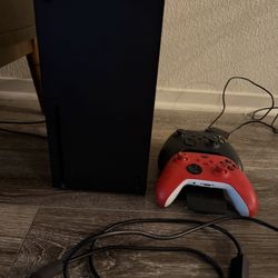 X box Series X & Controllers 