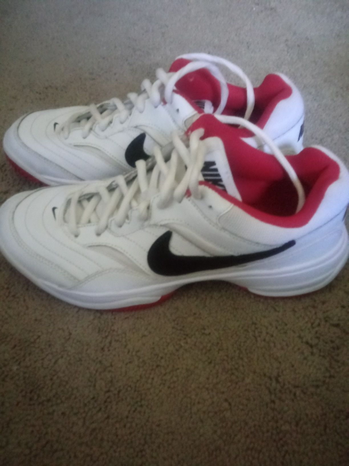 Nike shoe mens 8