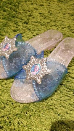 Disney Frozen play shoes