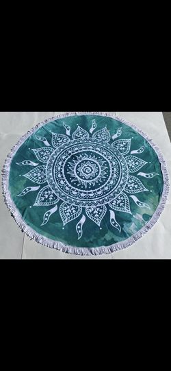 Green Round Towel