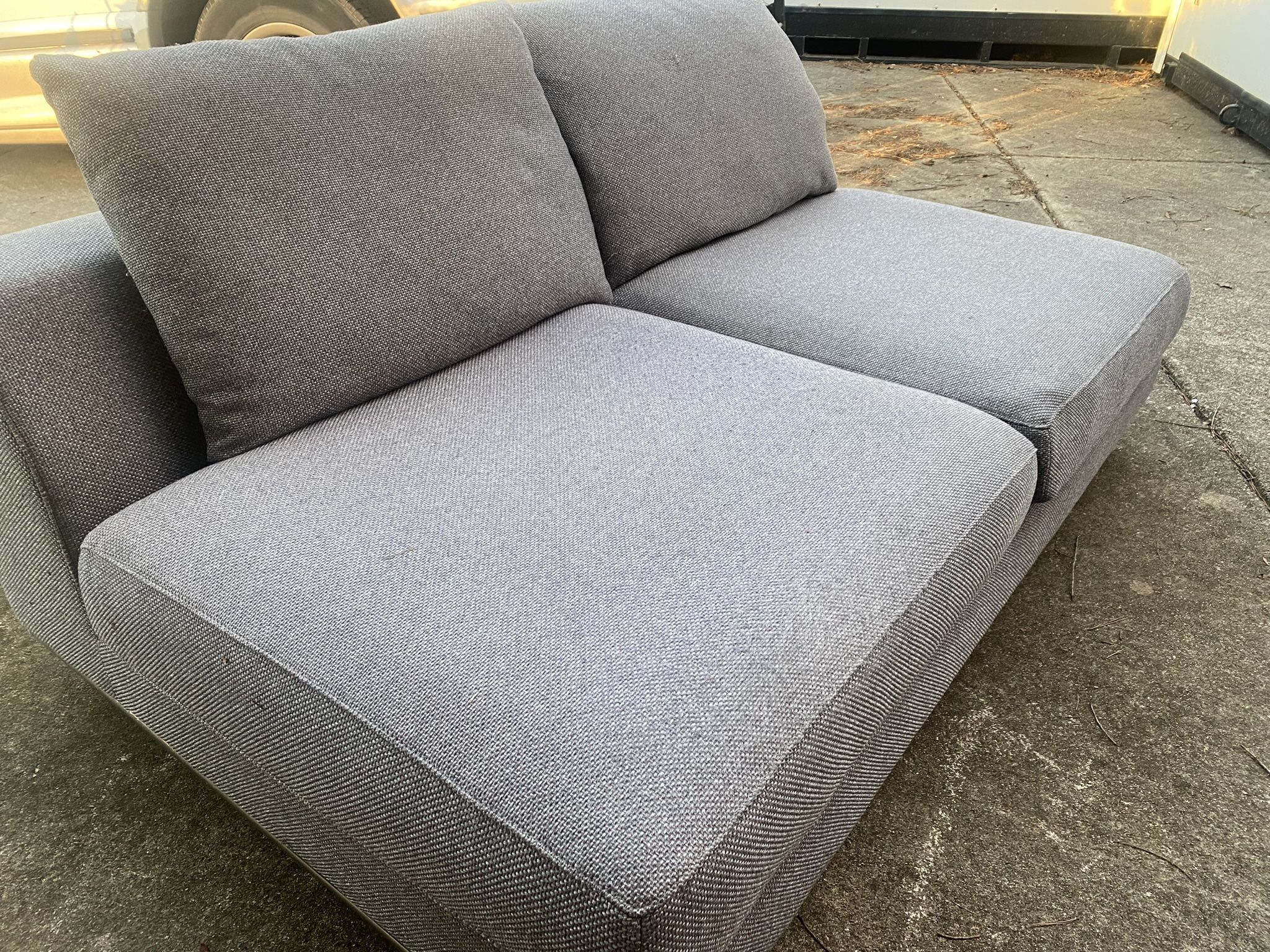 SOFA COUCH