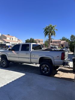 2005 Chevrolet Silverado 2500 HD Crew Cab