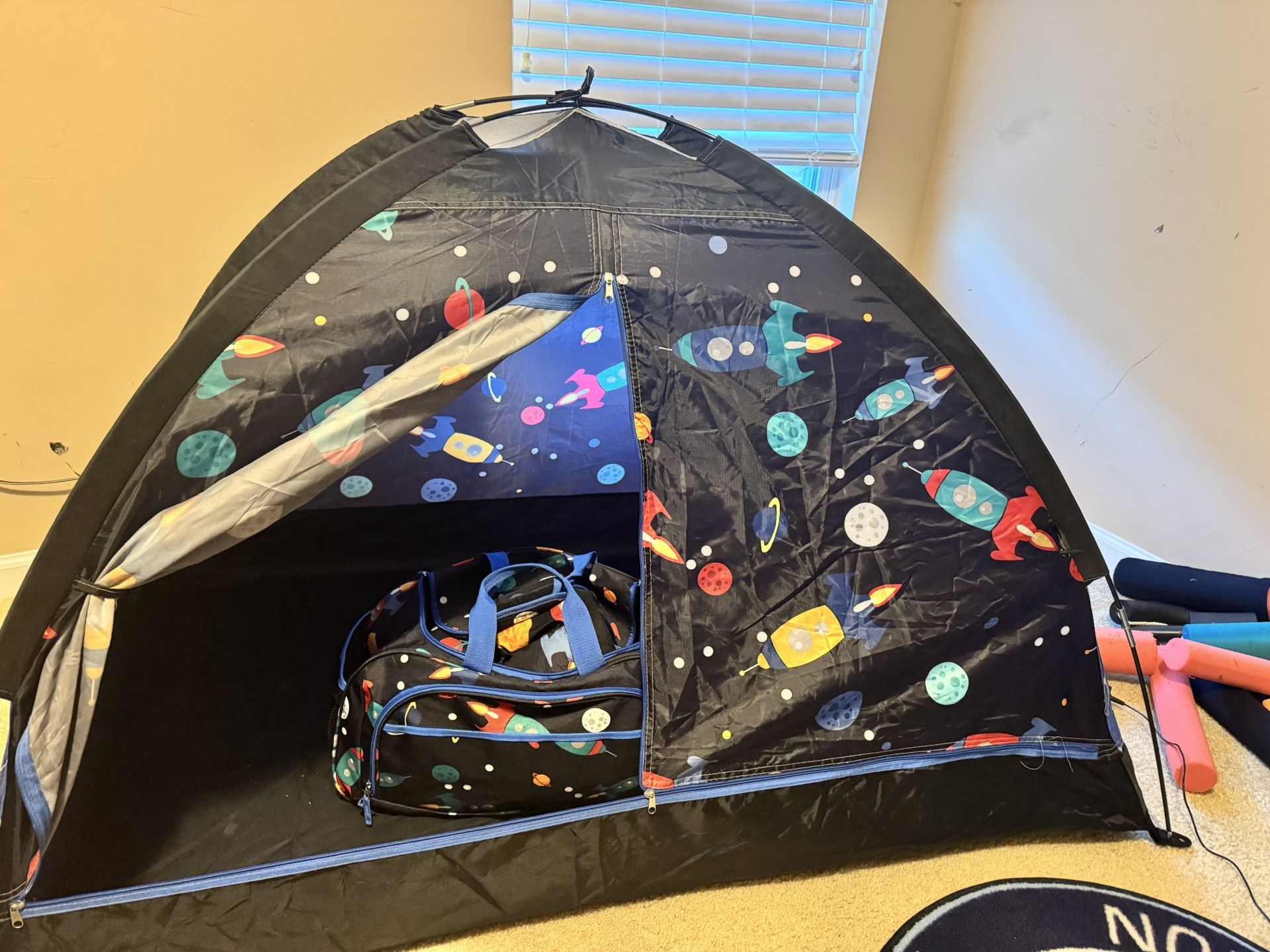 Child Size Tent With Sleeping bag and Duffle Carry bag