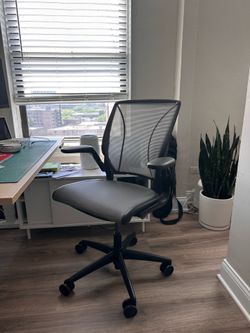 Humanscale Diffrient World Black Task Chair