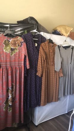 VINTAGE DRESS