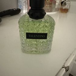 Valentino Donna Born In Roma