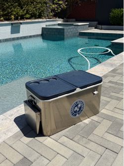 Tommy Bahama Cooler