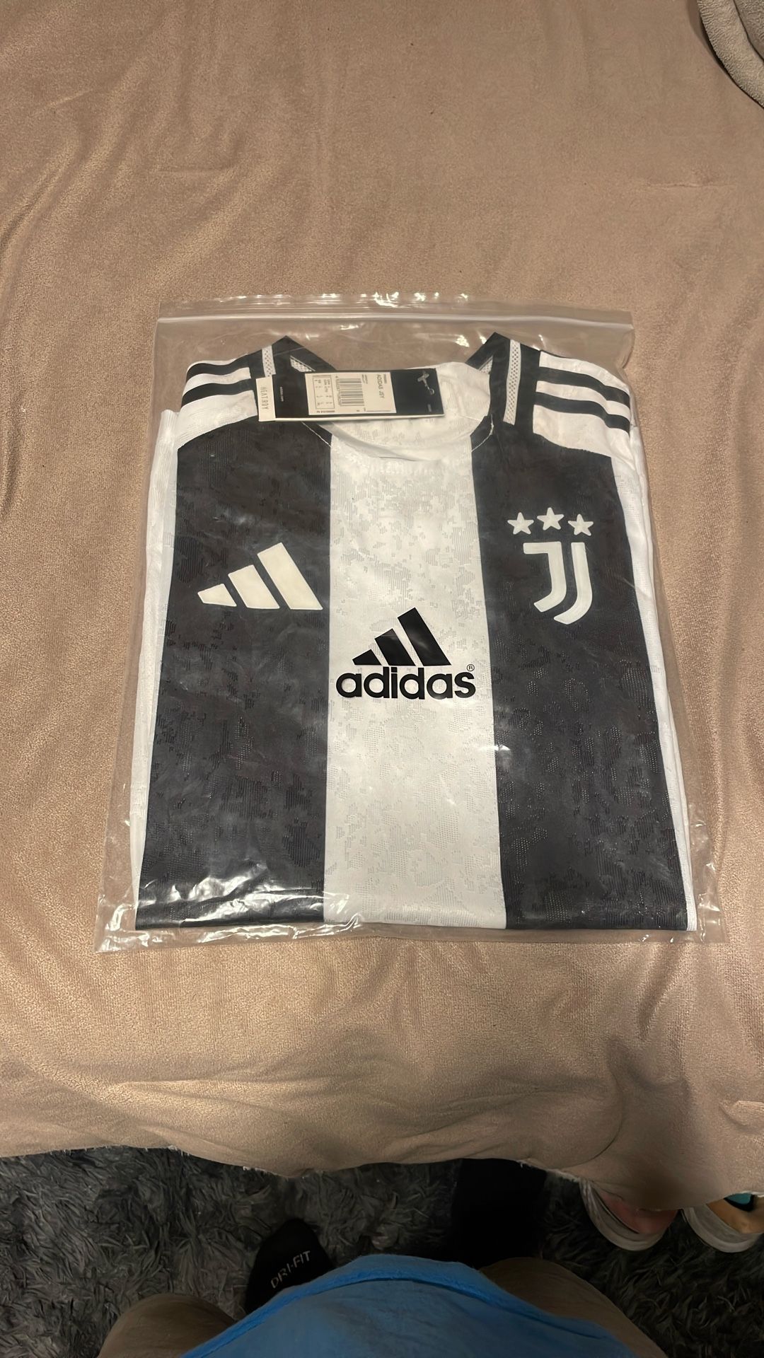 Juventus Jersey Size Large