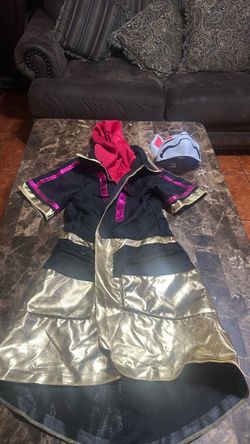 Costume