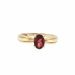 Woman’s Ladies 10k Yellow Gold Oval Red Stone Solitaire Ribbed Band Ring Size 7 GP3134434