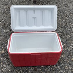 Coleman Cooler. Perfect For Fishing Or Pop 