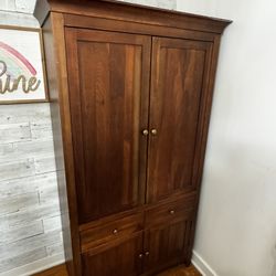 Armoire Dresser
