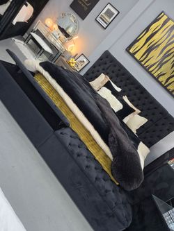 ✨️ King, Queen Storage Bed Frames ✨️ Furniture Sectionals, Bedrooms, Dining Avail