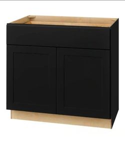 Avondale 36 in. W x 24 in. D x 34.5 in. H Ready to Assemble Plywood Shaker Base Kitchen Cabinet in Raven Black