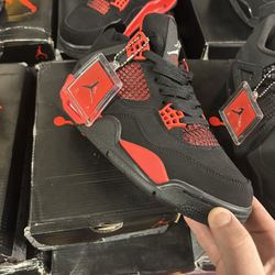 Jordan 4s