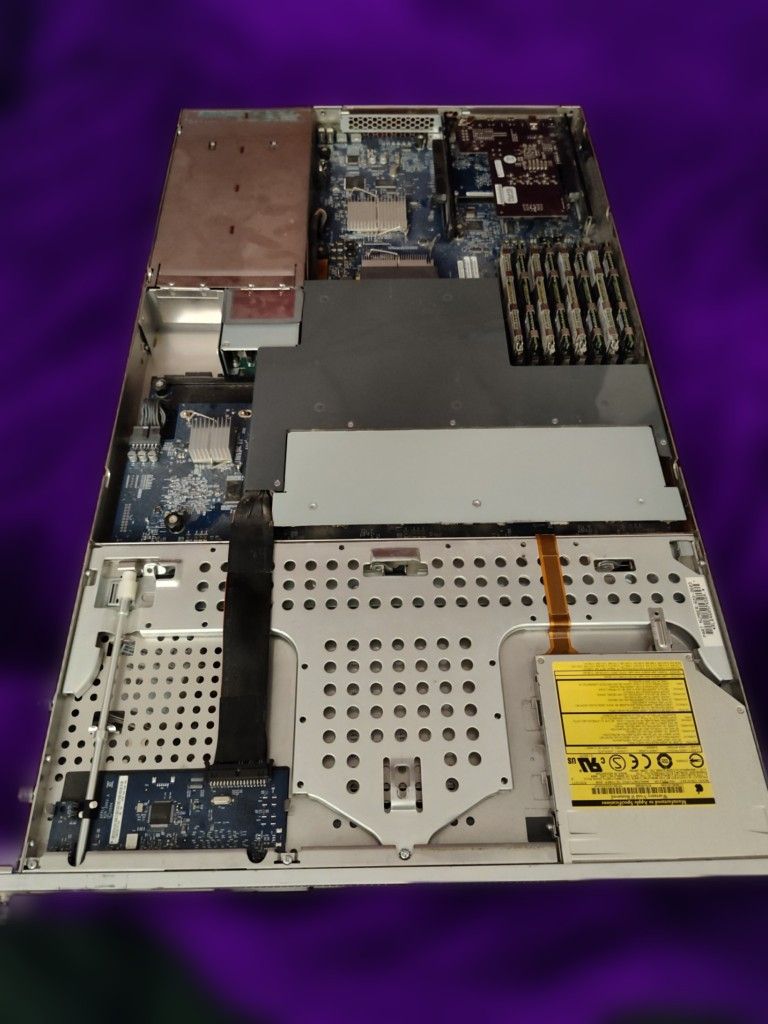 2006 APPLE MAC XSERVE SERVER OS X