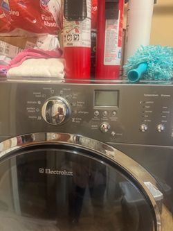Washer/Dryer set- Electrolux