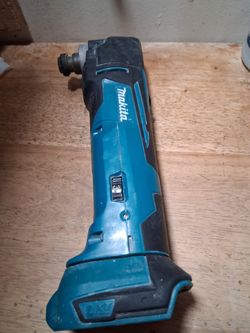 Makita. 18 Volt Multi Tool
