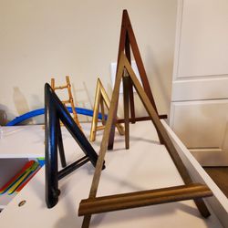 Table Top Photo Stand, Easel For Art Work