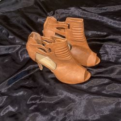 Tan Heels