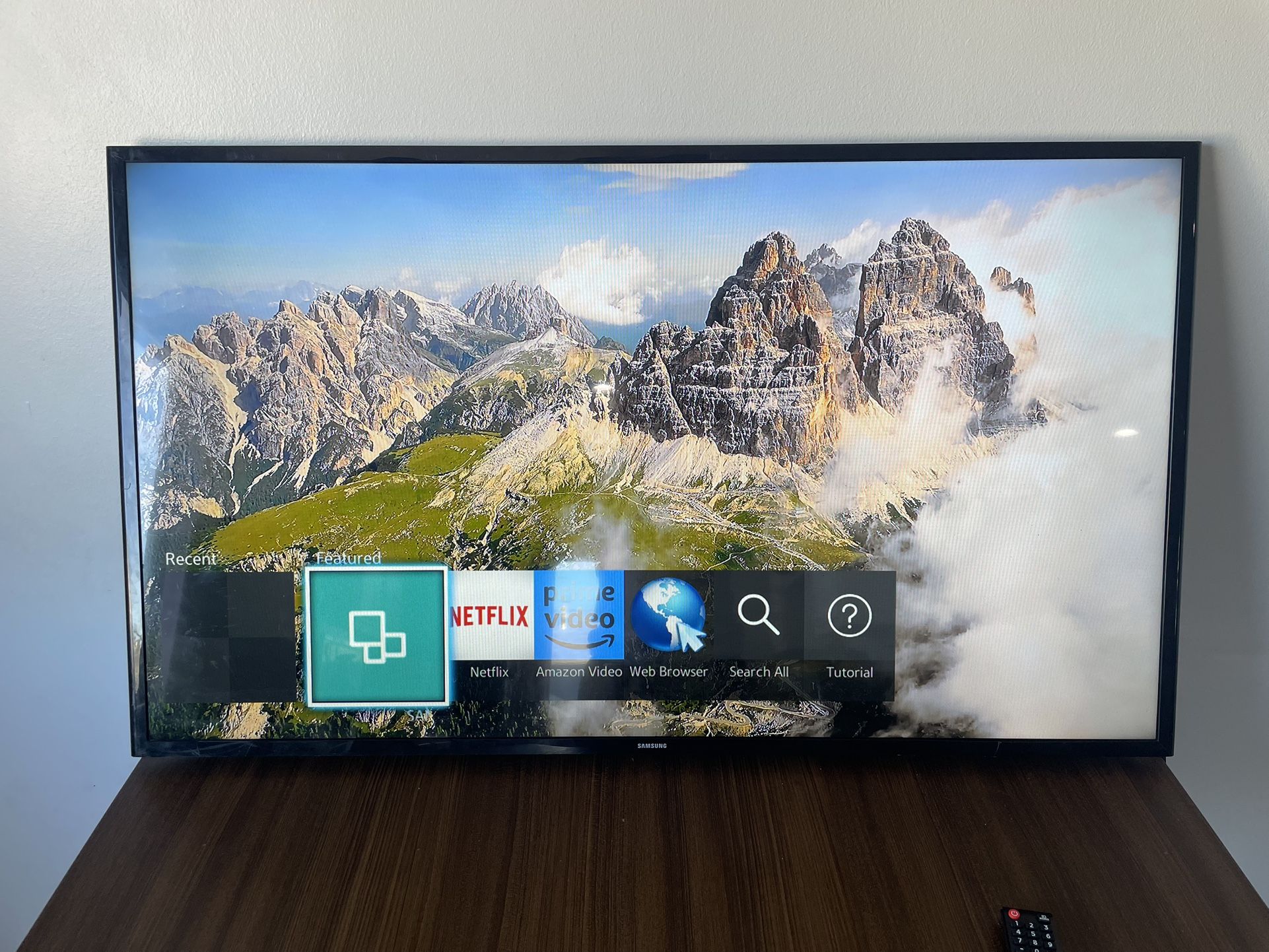 Samsung 48” Full HD LED TV – Model UN48J520DAF –  Works Great