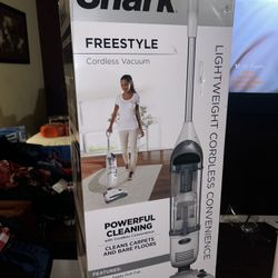 Shark cordless Vacuum 