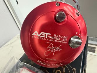 Brand New Avet HX Raptor Red 2-Speed MC Glide Plate