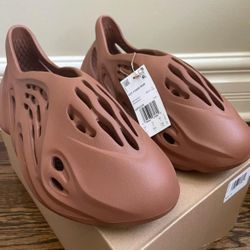 Adidas Yeezy’s Foam Runners Size 12