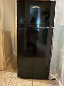 Mini fridge/freezer