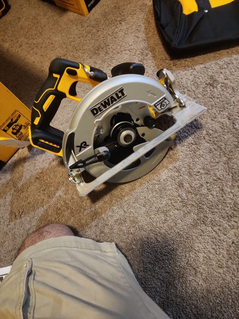 Dewalt Circular Saw