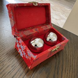 Vtg Chinese Oriental Stress Exercise Massage Chime Balls In Case Set of 2.