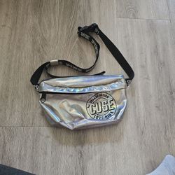 VS PINK WAISTBELT BAG