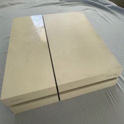 PS4 Console Only
