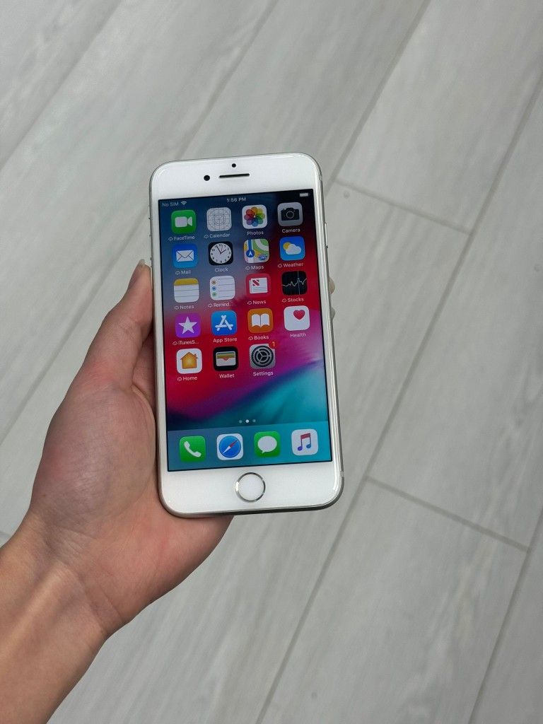 Unlocked iPhone 8 📱 – Compatible with All Carriers! Get Yours Today!