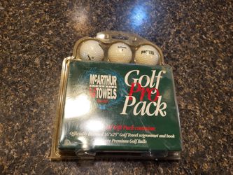 McArthur Towels Green Bay Packers Golf Balls and Towel