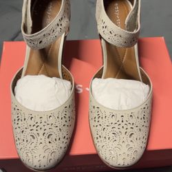 Womens Heels size 7.5