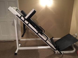 Parabody Leg Press Hack Squat for Sale in Schaumburg IL OfferUp
