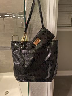 Michael kors purse and wallet