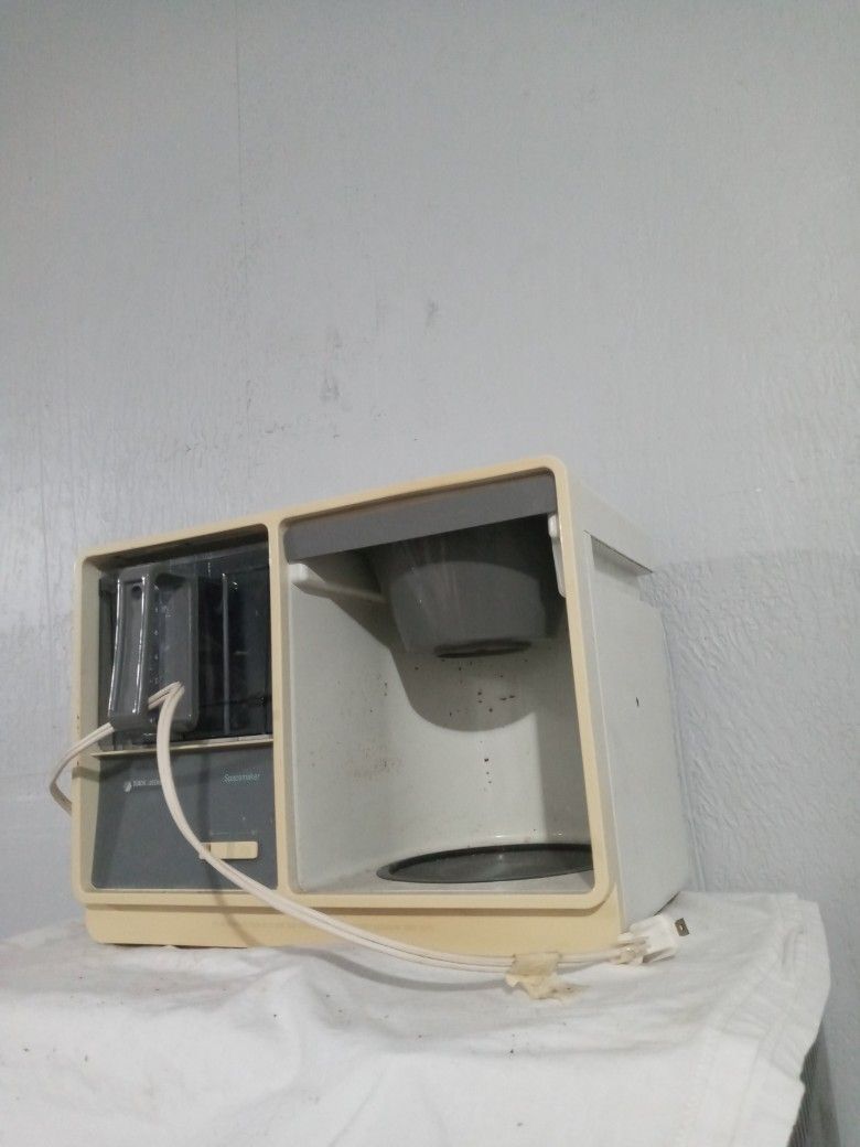 Vintage Black & Decker Spacemaker Coffee Maker 10 Cup Under Cabinet