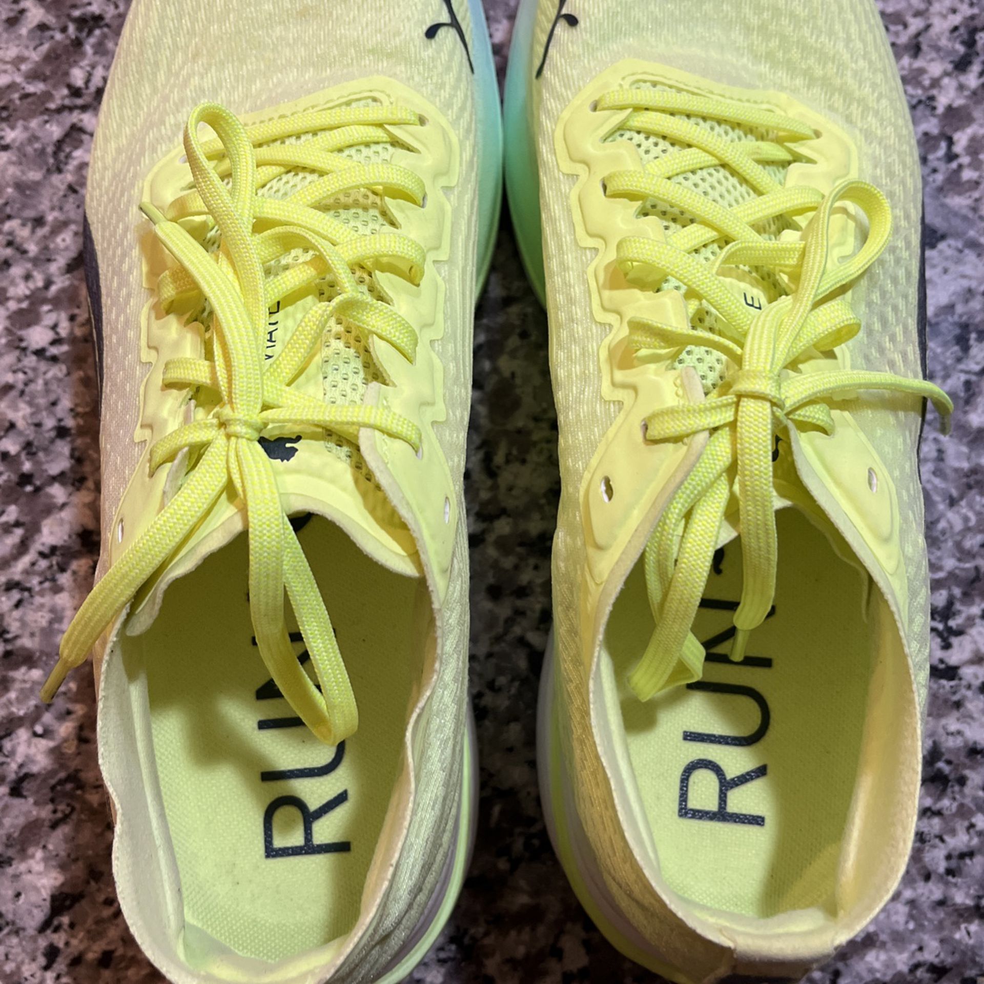 PUMA Deviate Nitro - Men's Running Shoes