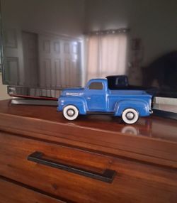 1948 Ford F1 Ceramic Pickup by Teleflora Decorative