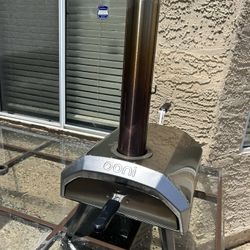 Pizza oven＄200