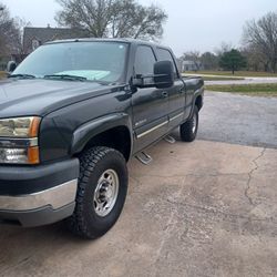 2004 Chevy 2500hd 