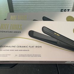 Hot Tools 1” Ceramic Flat Iron