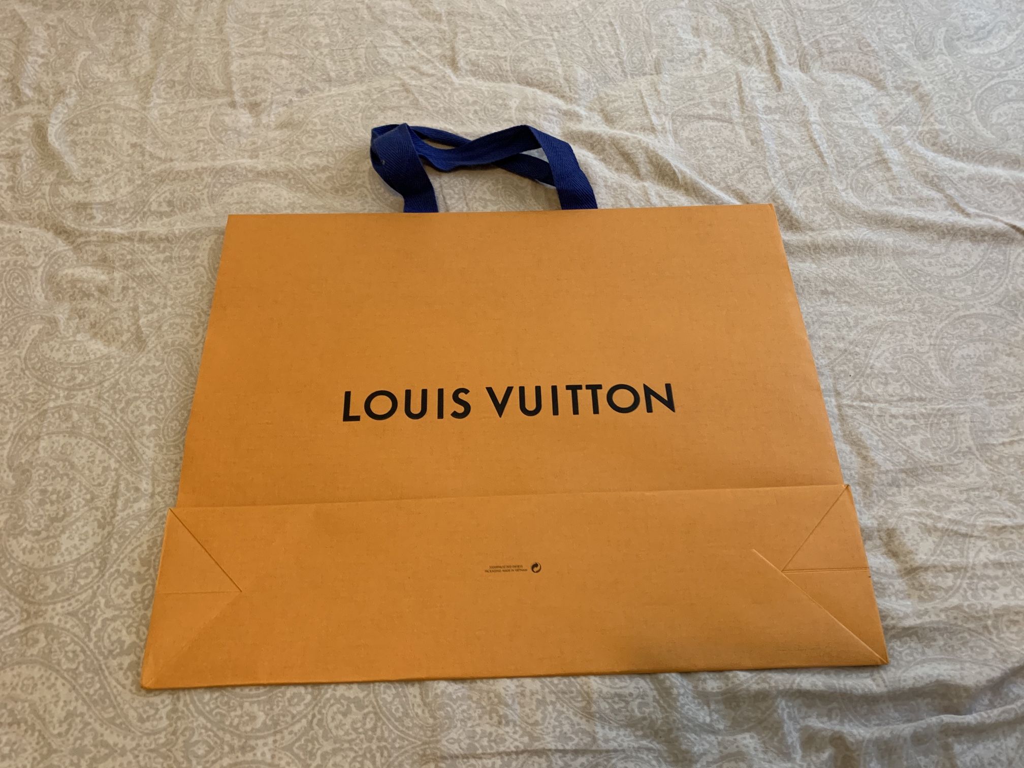Louis Vuitton Medium Shopping Bag