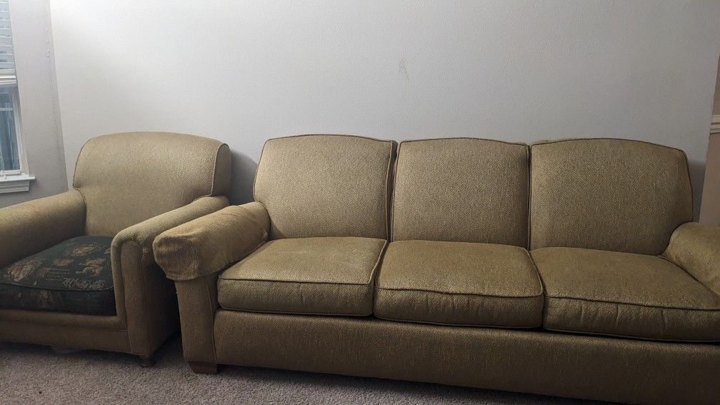 Sofa With Chairs 