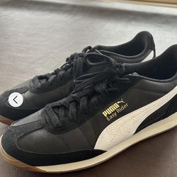 Puma easy rider size 8.5